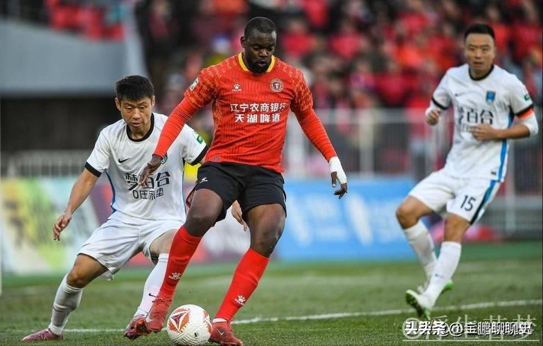 中超转会！云南大手笔，敲定巴乙双星+徐新+前国脚，签韦世豪失败